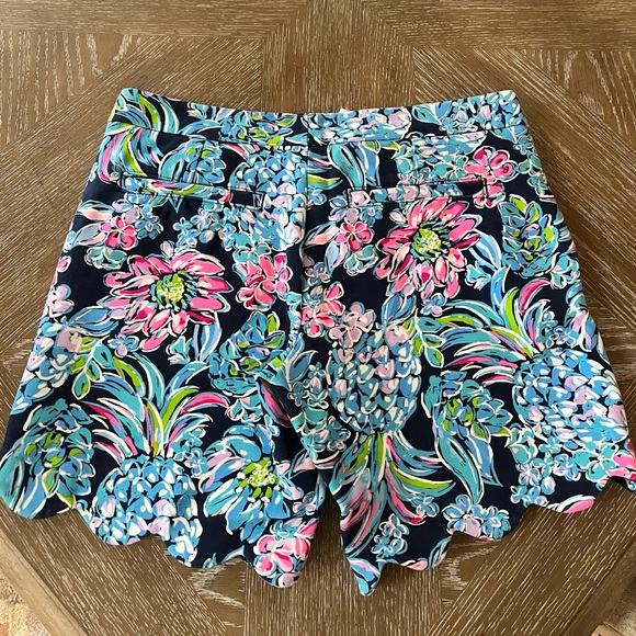 NWT Lilly Pulitzer Darci Knit Short High Tide Navy Size 2 - Picture 3 of 6